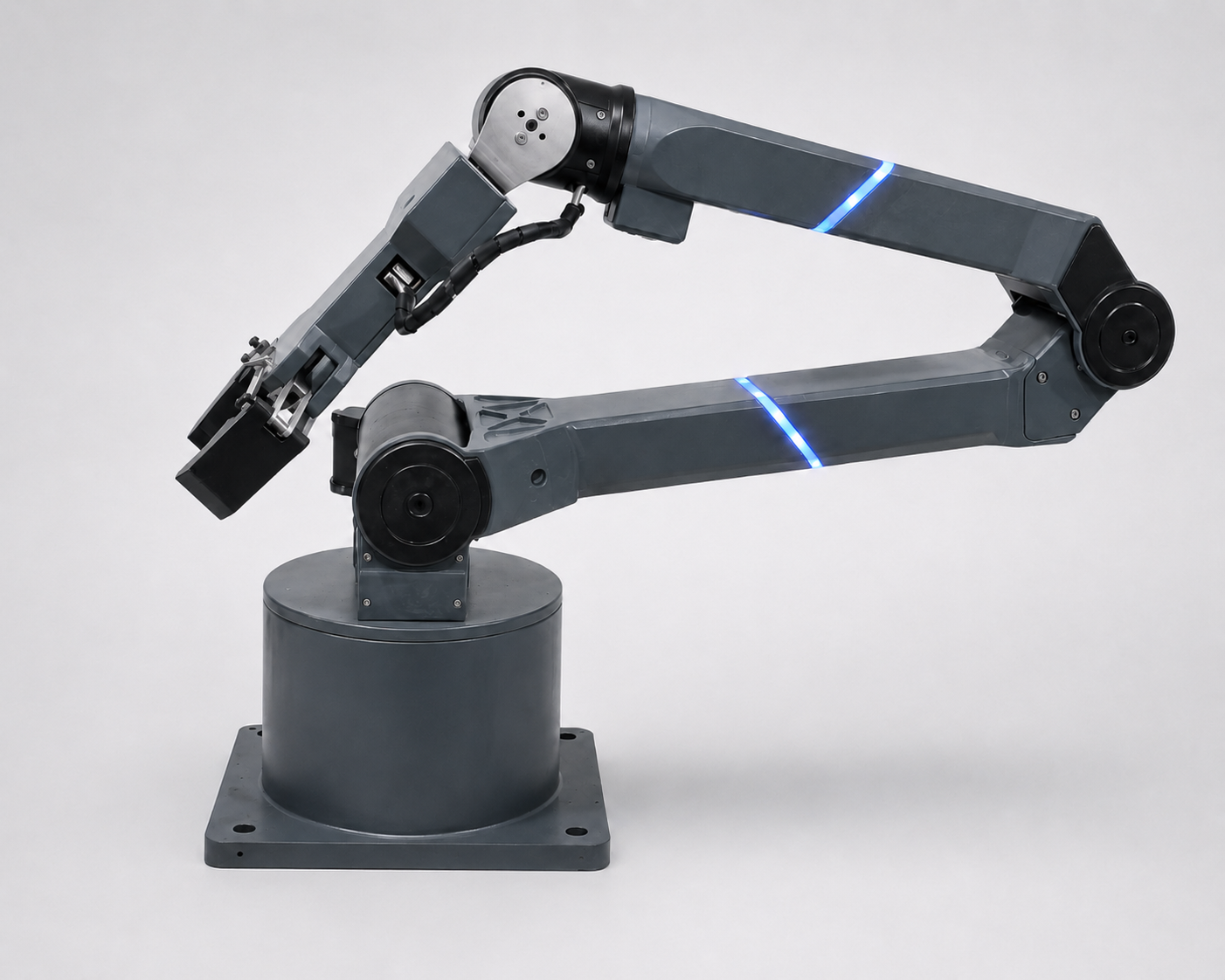 AKMU Robotic Arm